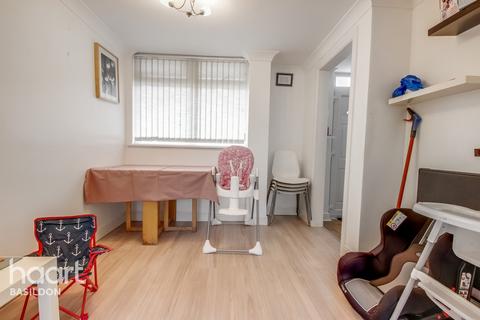 10 Collingwood Road, Basildon, SS16 4DP