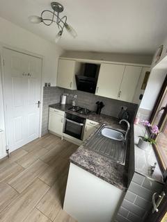 2 bedroom terraced house to rent, The Foxhills,