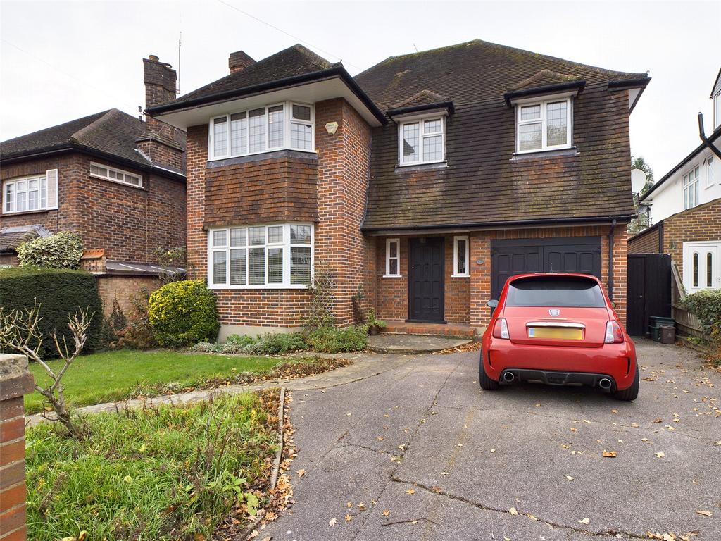 Traps Lane, New Malden 4 bed detached house £3,600 pcm (£831 pw)