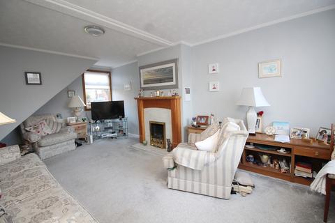 15 Buchanan Avenue, Balloch, Alexandria, G83 8ED