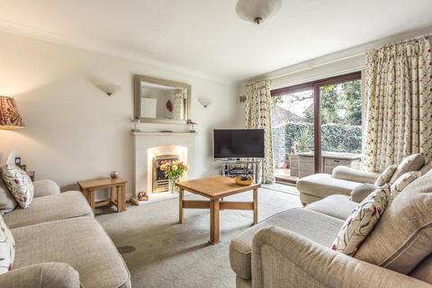 1 Juniper Gardens, Sunbury-on-thames, TW16 7TA