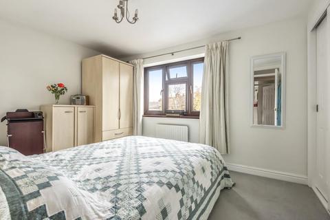 1 Juniper Gardens, Sunbury-on-thames, TW16 7TA