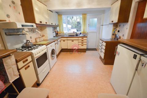 16 Bowman Close, Sheffield, S12 3LR