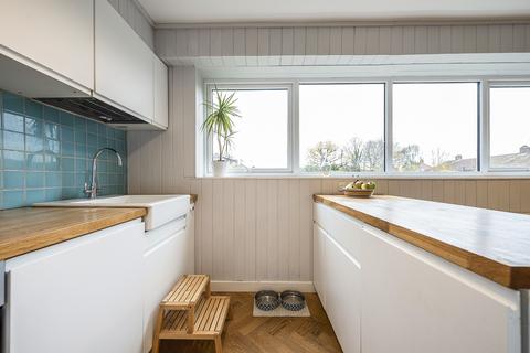 69 Perryfield Way, Richmond, TW10 7SL