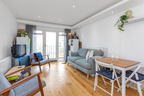 36 Leabank Square, London, E9 5LP