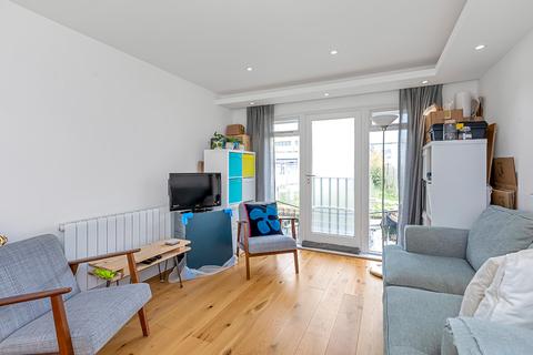 36 Leabank Square, London, E9 5LP