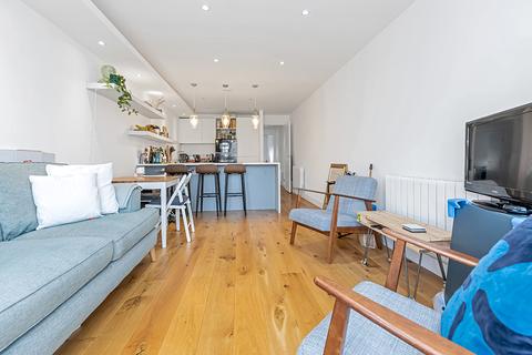36 Leabank Square, London, E9 5LP