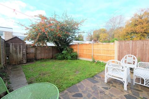 9 Chestnut Close, Orpington, BR6 6LP