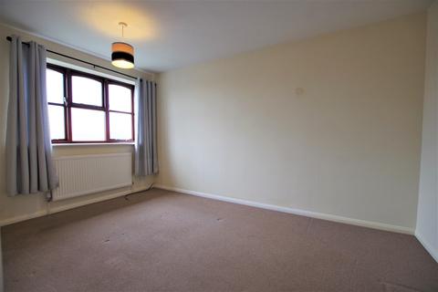 1 Robin Close, Uttoxeter, ST14 8TP