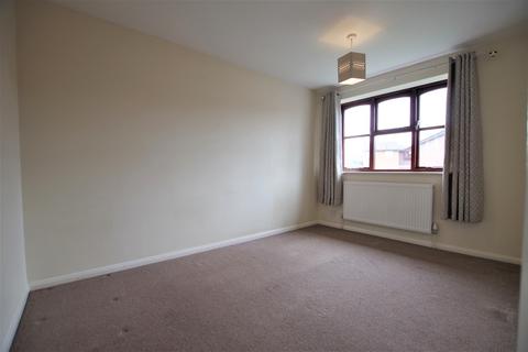 1 Robin Close, Uttoxeter, ST14 8TP