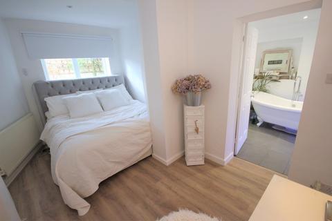 33 Ash Grove, Whitchurch, Cardiff, CF14 1BD
