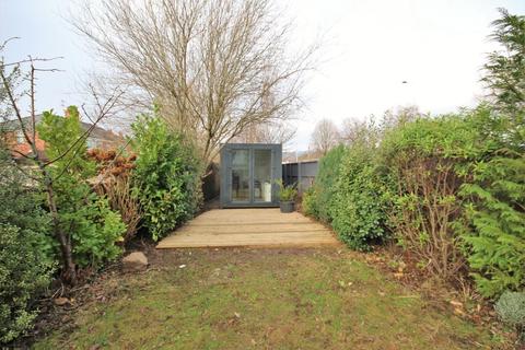 33 Ash Grove, Whitchurch, Cardiff, CF14 1BD