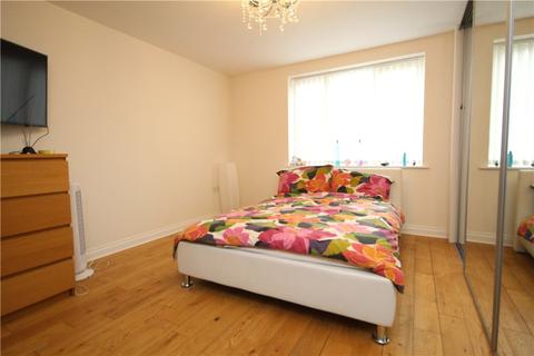 24 Chalfont Road, London, SE25 4AA