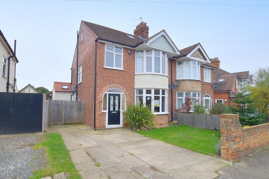 Glenavon Road, Ipswich, IP4 5QD 4 bed semidetached house £375,000