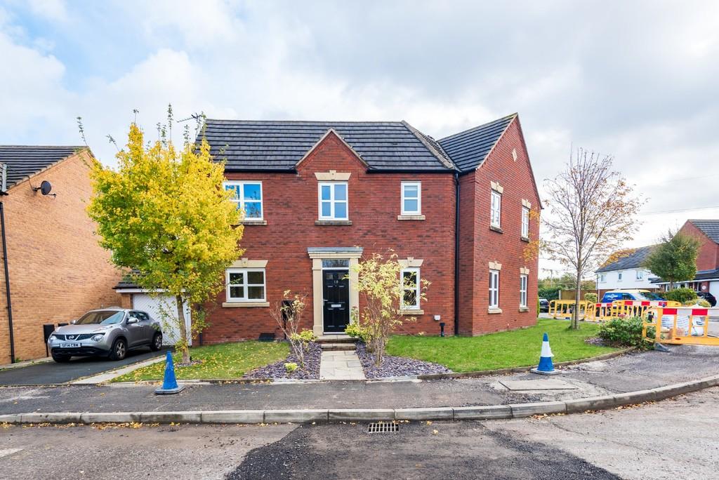 Foxfield Road, Waterside Village, St.... 3 bed semidetached house £