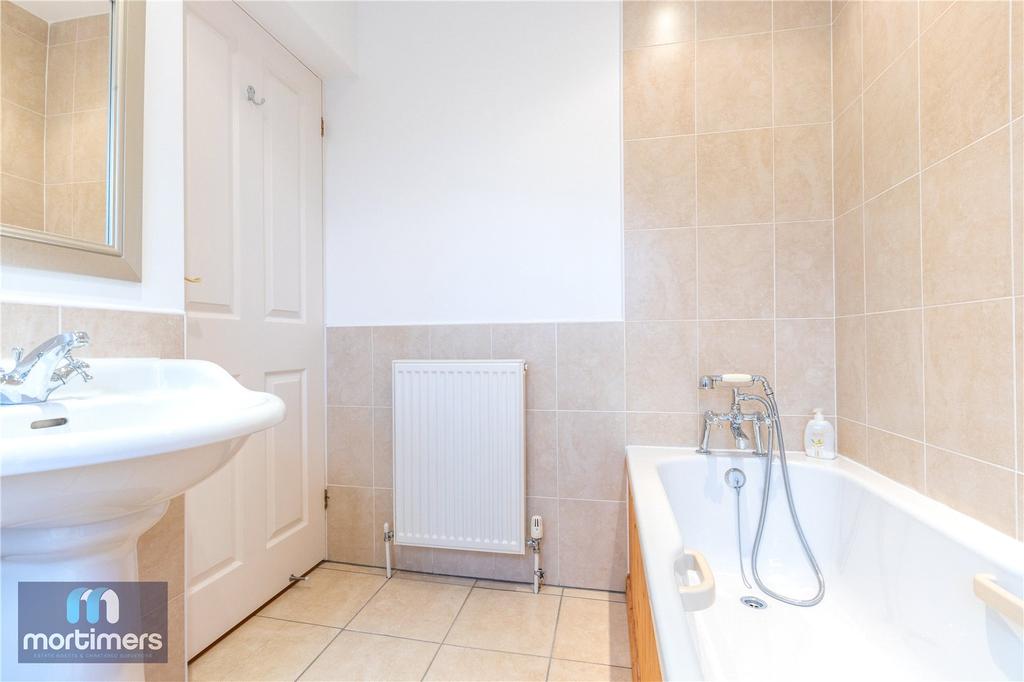 En-Suite Bathroom
