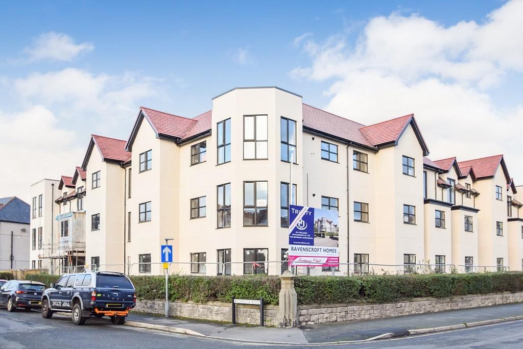 Trinity Avenue, Llandudno 2 bed apartment £180,000