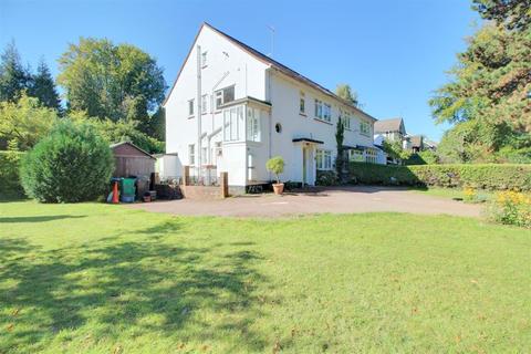 33 Foxley Lane, Purley, CR8 3EH