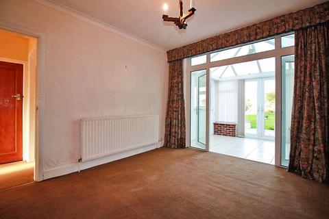 12 Adams Road, Finchfield, Wolverhampton, WV3 8EH