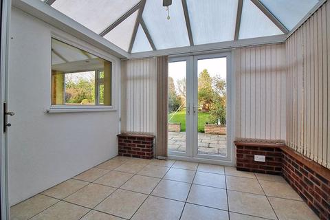 12 Adams Road, Finchfield, Wolverhampton, WV3 8EH