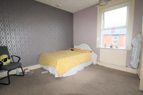 18 Blenheim Road, Barnsley, S70 6BA