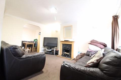 3 bedroom semi-detached house for sale, Three bedroom semi on Holgate Drive, Luton