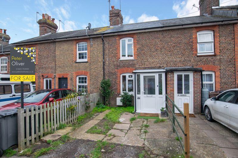 Alexandra Road, Uckfield 2 bed terraced house £260,000