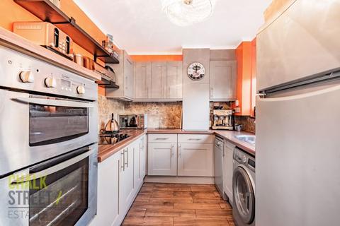 48 Colne Drive, Romford, RM3 9JX