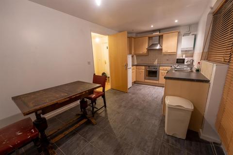 122 Carmichael Close, Ruislip, HA4 6LL