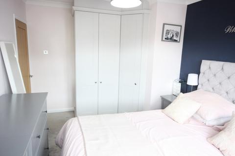 3 The Vale, Brentwood, CM14 4UX