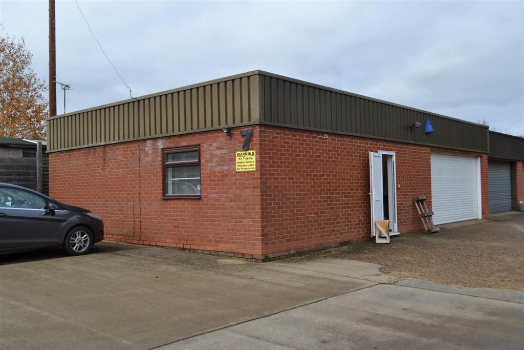New Road, Kibworth Beauchamp, Leicester Industrial unit £792 pcm (£