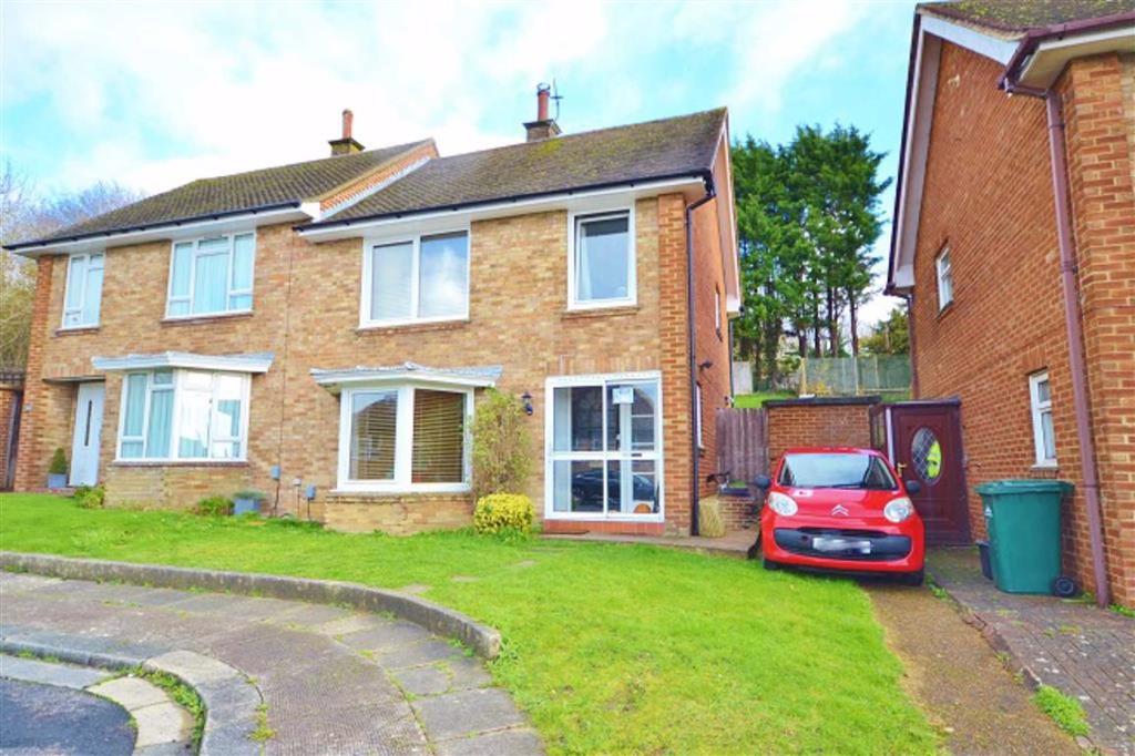 Chichester Close, Hove 3 bed semidetached house £350,000