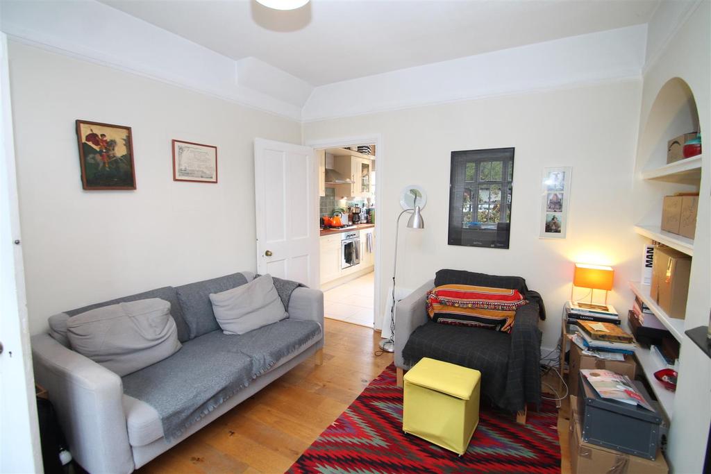 The Circle, Harborne, Birmingham, B17... 2 bed terraced house £925