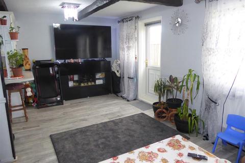 39 Wellington Road North, Hounslow, TW4 7AL