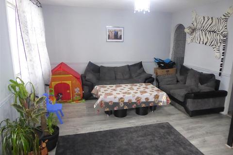 39 Wellington Road North, Hounslow, TW4 7AL