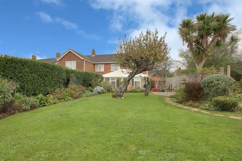 121 Barrington Road, Goring By Sea, Worthing, BN12 4RL
