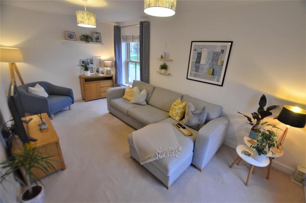 Flanders Close, Bicester 4 bed detached house £475,000