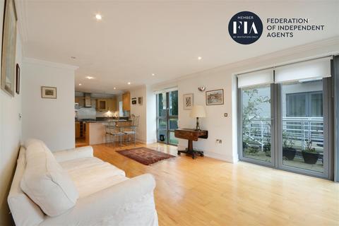 Flat 1, Braunston House Tallow Road, Brentford, TW8 8ET