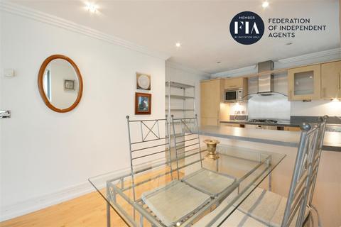 Flat 1, Braunston House Tallow Road, Brentford, TW8 8ET