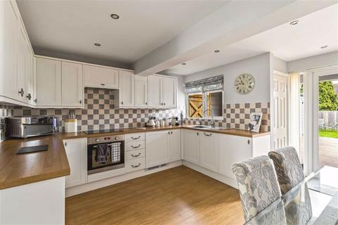 45 Weavers Way, Ashford, TN23 5DY