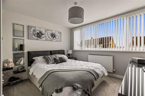 45 Weavers Way, Ashford, TN23 5DY