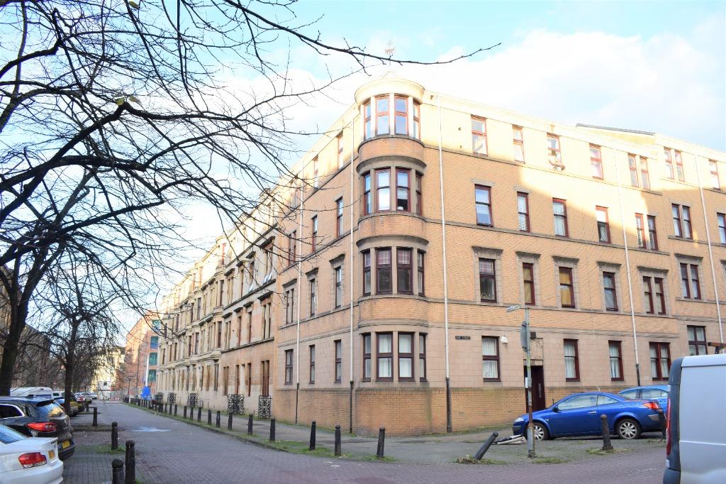 Elie Street, Flat 1/2, Partick, Glasgow, G11 5HJ 3 bed flat £235,000