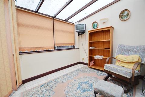 20 Halton Gardens, Blackpool, FY4 4LZ