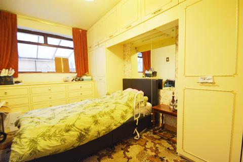 20 Halton Gardens, Blackpool, FY4 4LZ