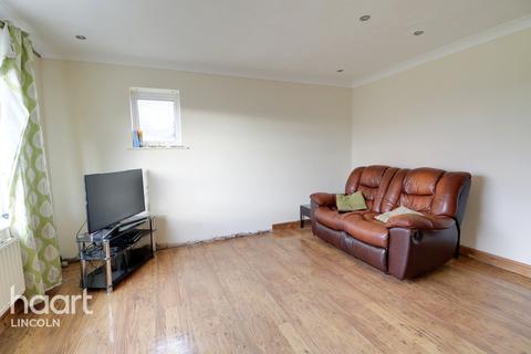 8 Laing Close, Bardney, Lincoln, LN3 5XS