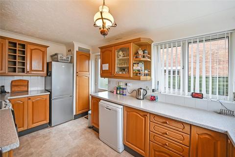 29 Downs Way, Sellindge, Ashford, TN25 6EZ