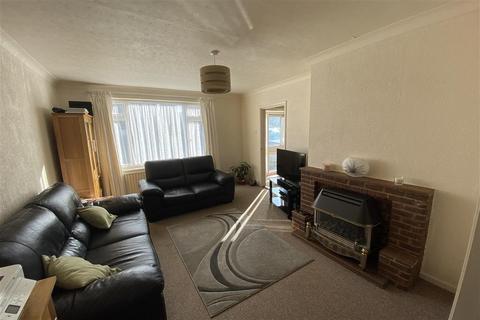 4 Long Walk, Istead Rise, Gravesend, DA13 9HH