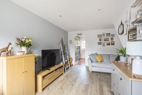87 Barrington Close, Witney, OX28 5FJ