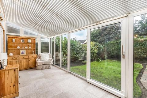 11 Bates Walk, Addlestone, KT15 2DQ