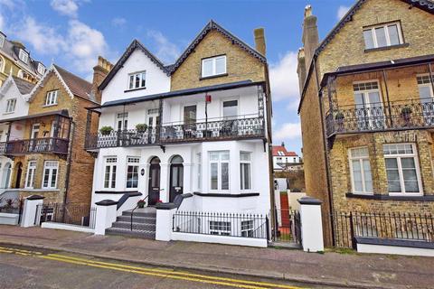 6a Queens Gardens, Broadstairs, CT10 1QE